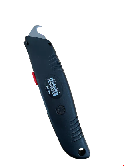 Novax Halıcı Tip Maket Bıçağı Plastik Siyah VT875121